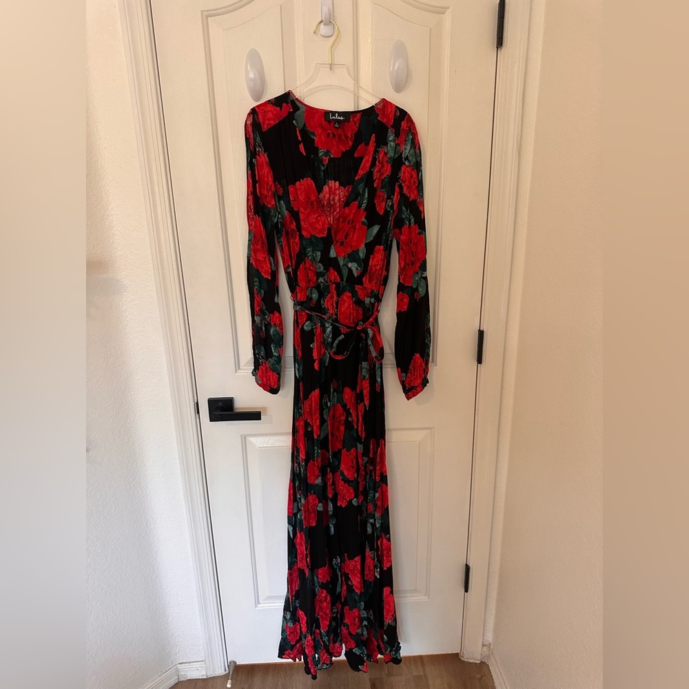 LULUS STRIKE A ROSE BLACK FLORAL PRINT LONG SLEEVE MAXI DRESS